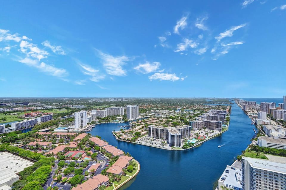 Bird's eye view, City view, Lake view, River view, Sea view
