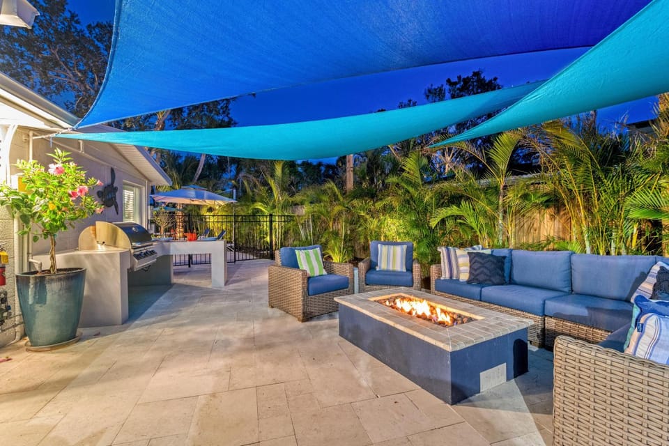 Beach Palm Villa - 5533 House in Siesta Beach