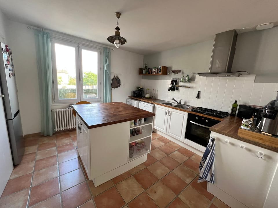stove, Internal: Not applicable to any particular room