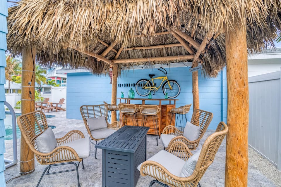 Salty Sister - 302 House in Anna Maria Island