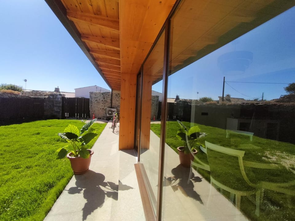 Property building, Spring, Garden, Garden view