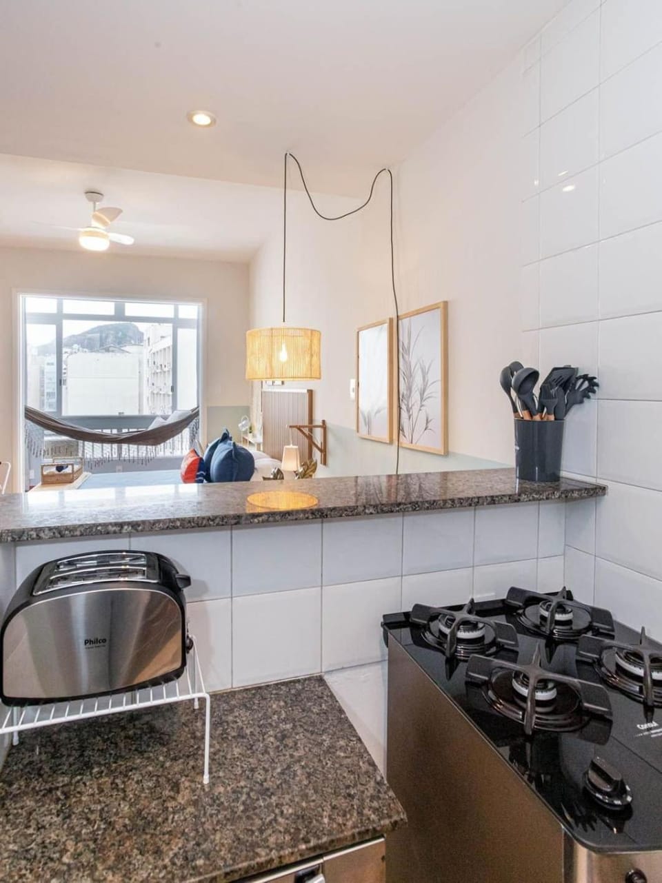 Studio 200m from Copacabana Beach | FM144/1006 Apartment in Rio de Janeiro