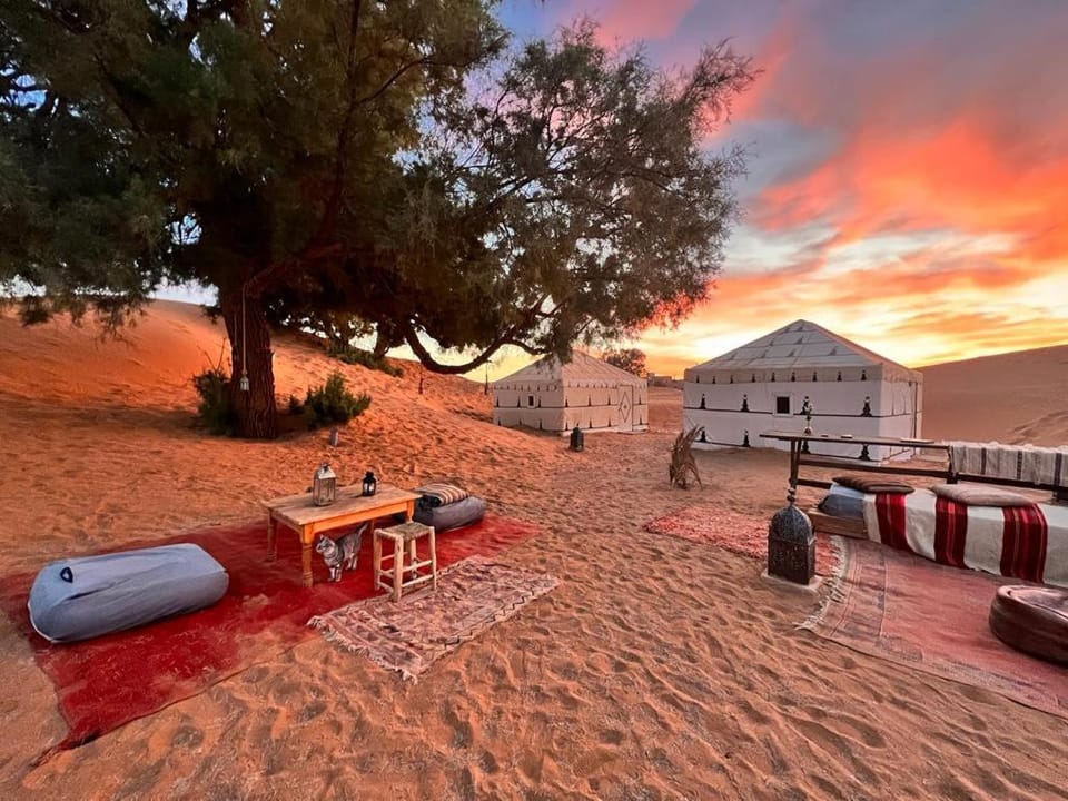 Natural landscape, BBQ facilities, Mountain view, Sunrise, Sunset