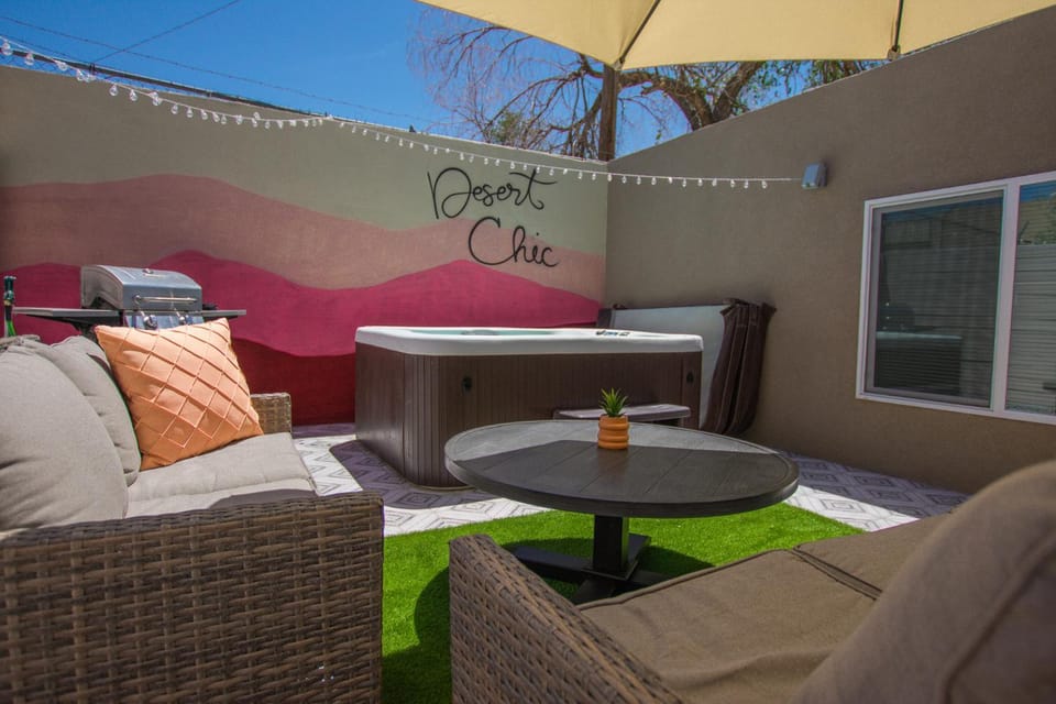 Patio, Day, Hot Tub, Seating area