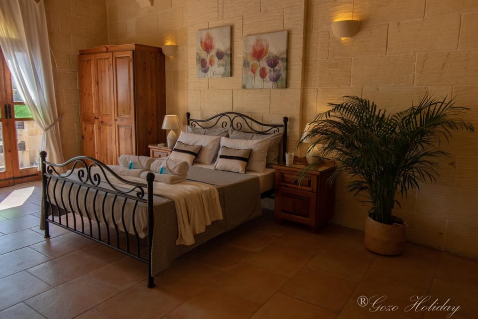Bathroom, Balcony/Terrace, Bedroom, wardrobe