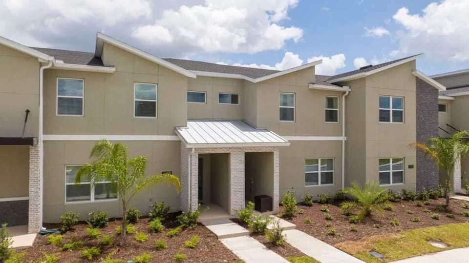 Fantastic 4 Bd w Pool at Storey Lake Resort 2709 House in Kissimmee