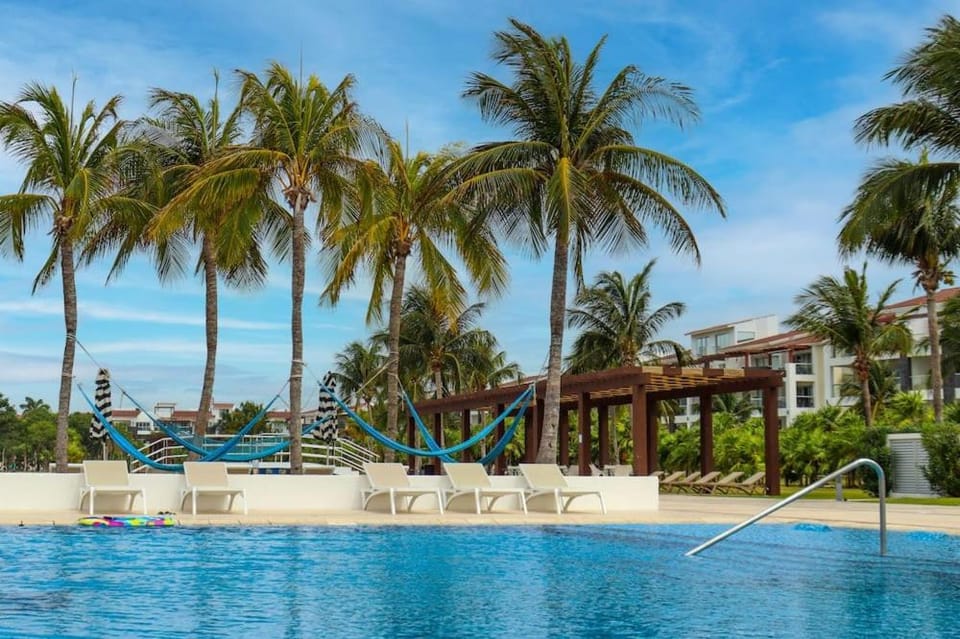 Mareazul Beachfront Resort - Casa Ancora Apartment in Playa del Carmen