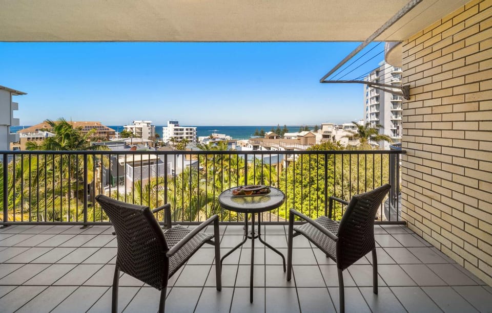 Natural landscape, View (from property/room), Balcony/Terrace, Seating area, Sea view