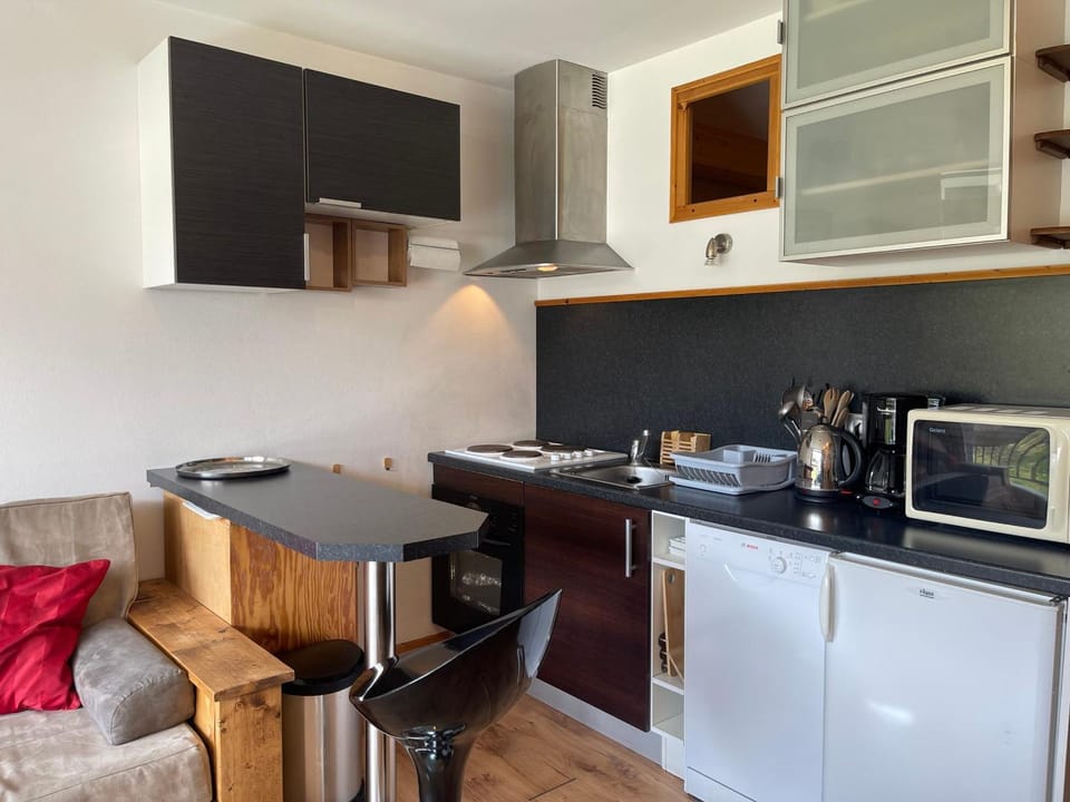 Studio ski aux pieds avec balcon ensoleillé, WIFI à Morzine - FR-1-679-5 Apartment in Les Gets