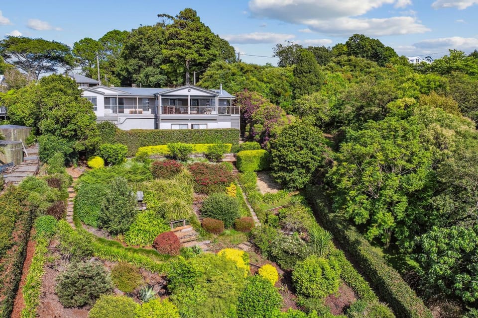 Property building, Garden