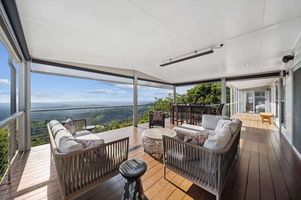 Natural landscape, Balcony/Terrace, Seating area