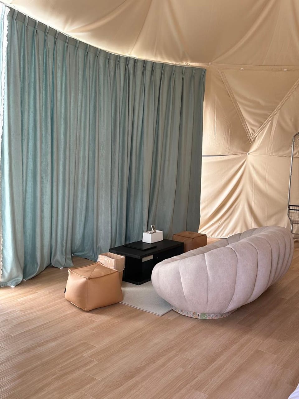Photo of the whole room