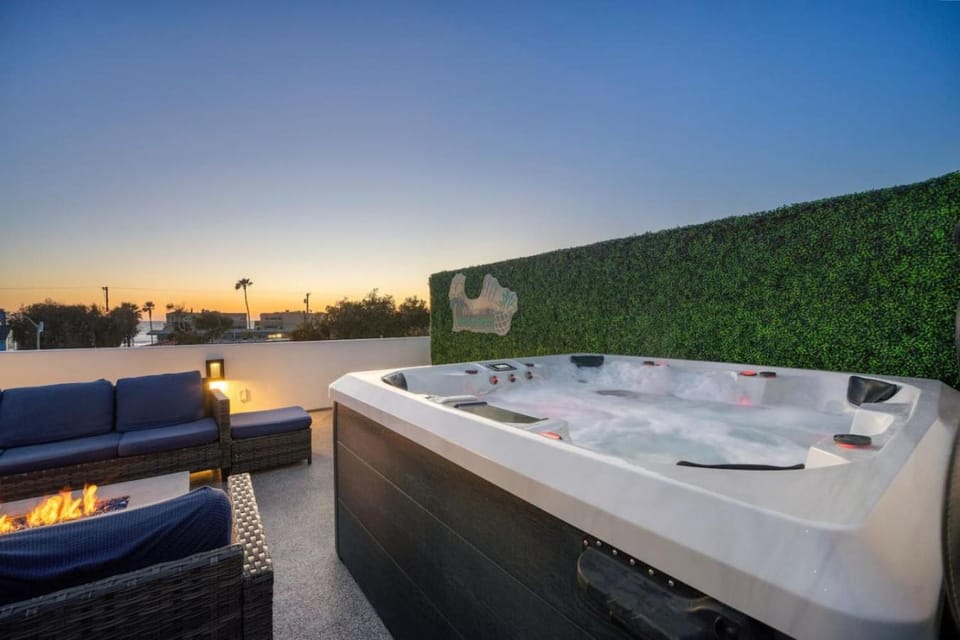 Hot Tub