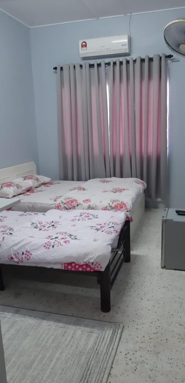 Ain's Homestay Muslim friendly Kuala Kubu Bharu Vacation rental in Selangor, Malaysia
