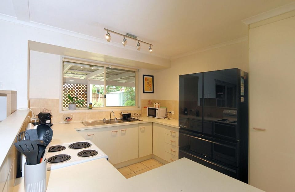 22 Durdins Road Bargara Bed and Breakfast in Bargara