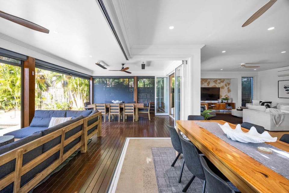 Patio, Balcony/Terrace, Seating area, Dining area