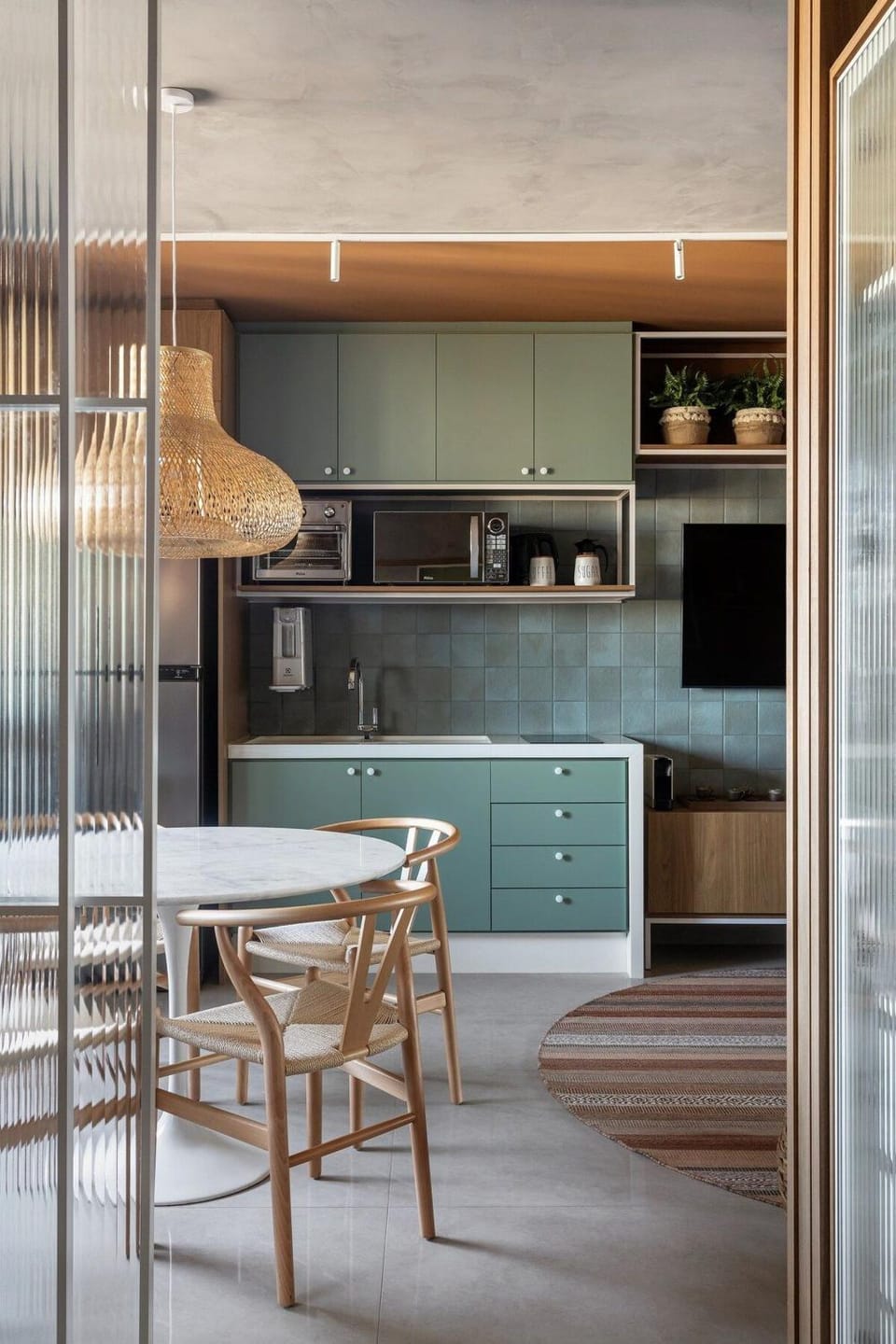 Kitchen or kitchenette