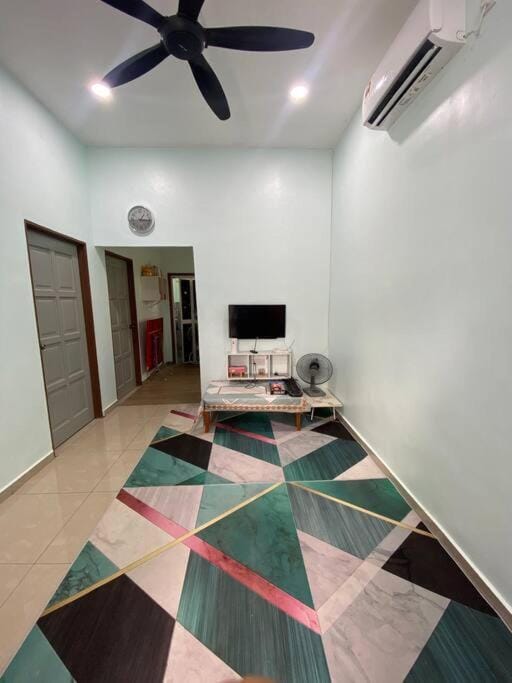 Homestay Naim Sabak Bernam House in Selangor, Malaysia