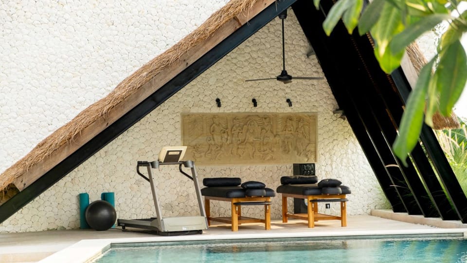 Massage, Swimming pool, Sports