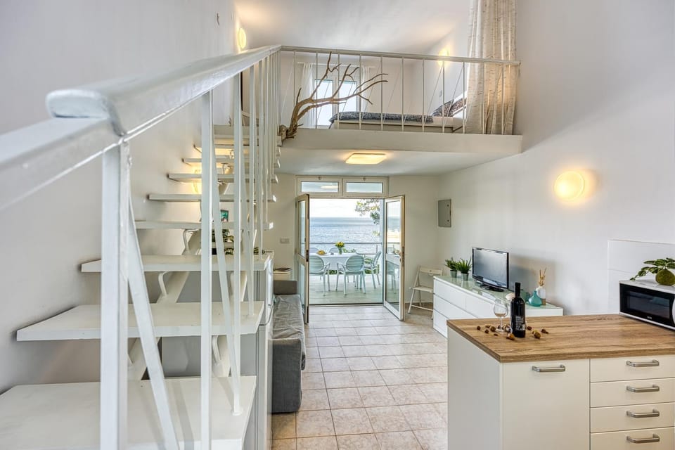 Living room, Living room, Dining area