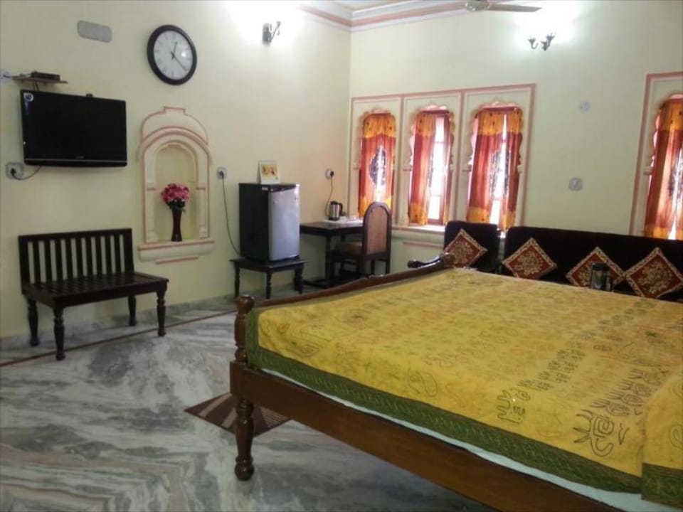 Palace Fresco Hotel in Haryana