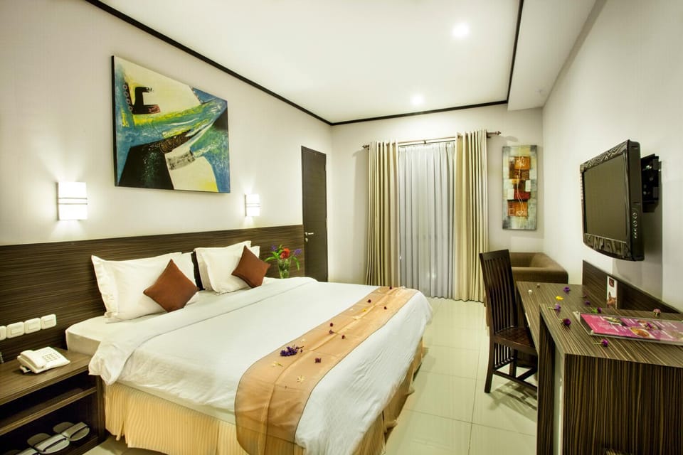 Communal lounge/ TV room, TV and multimedia, Photo of the whole room, Bedroom