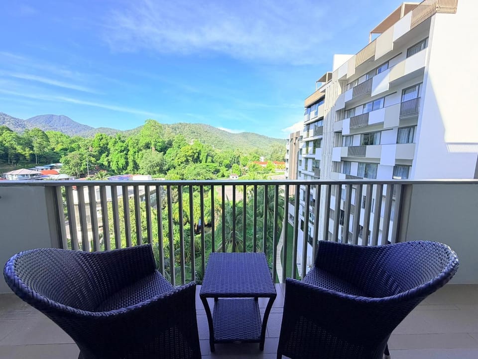 By The Sea with Side Seaview #363A Apartment in Penang