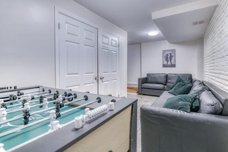 TWO Modern Apartment Minutes to NYC Apartment in Jersey City