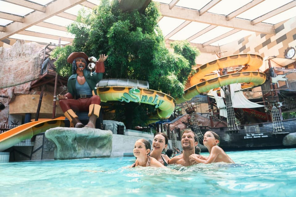 Aqua park, Swimming pool