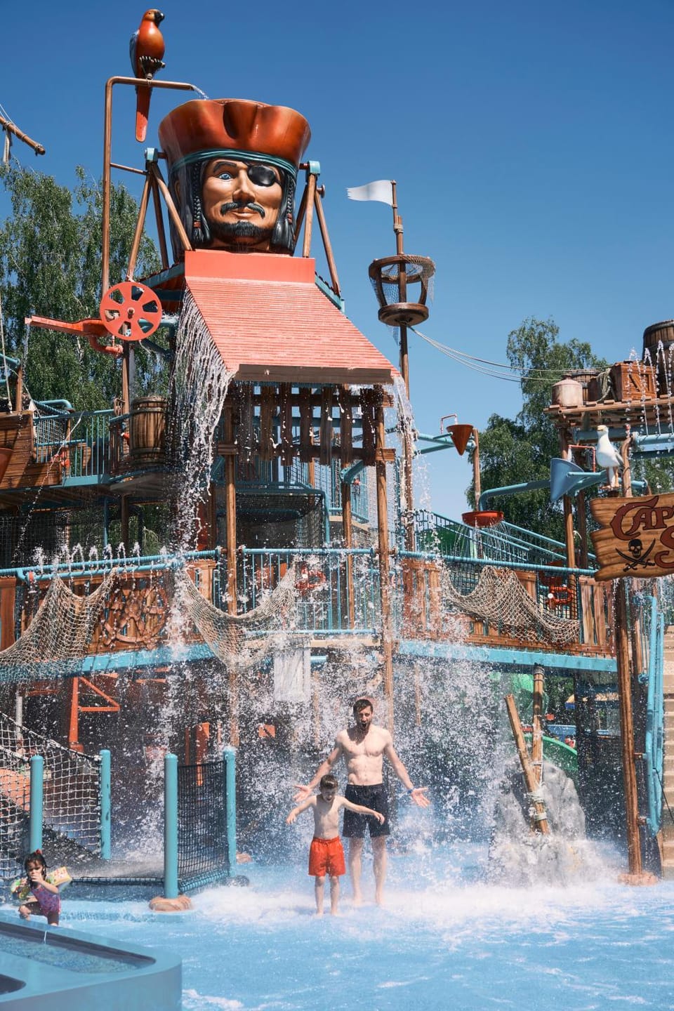 Aqua park, Swimming pool