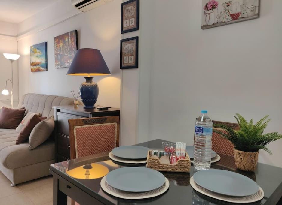 Apartamento céntrico en Fuengirola a 200 metros de la playa Apartment in Fuengirola
