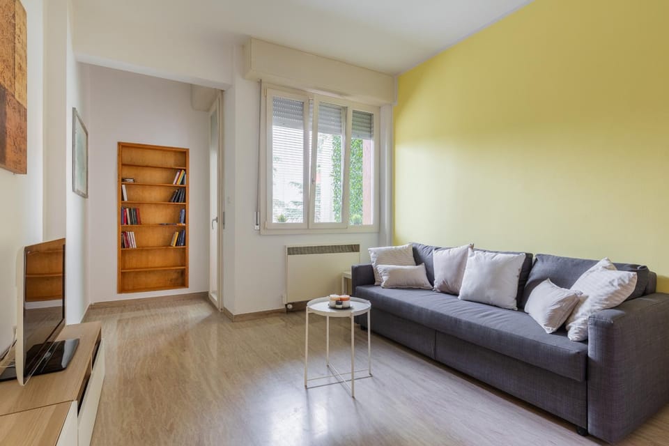Communal lounge/ TV room, Living room