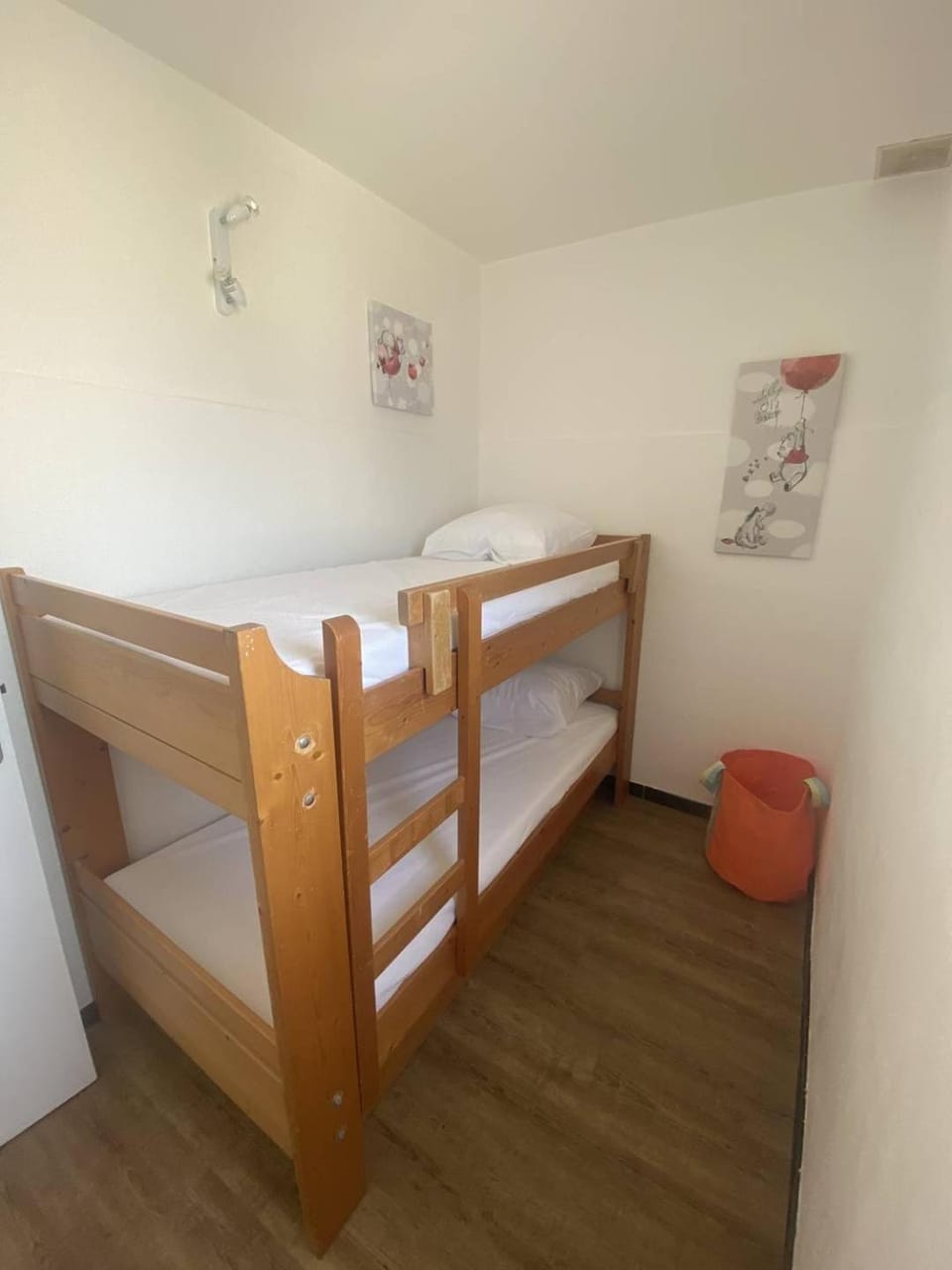 Jolie appartement à 50m de la plage Apartment in Narbonne