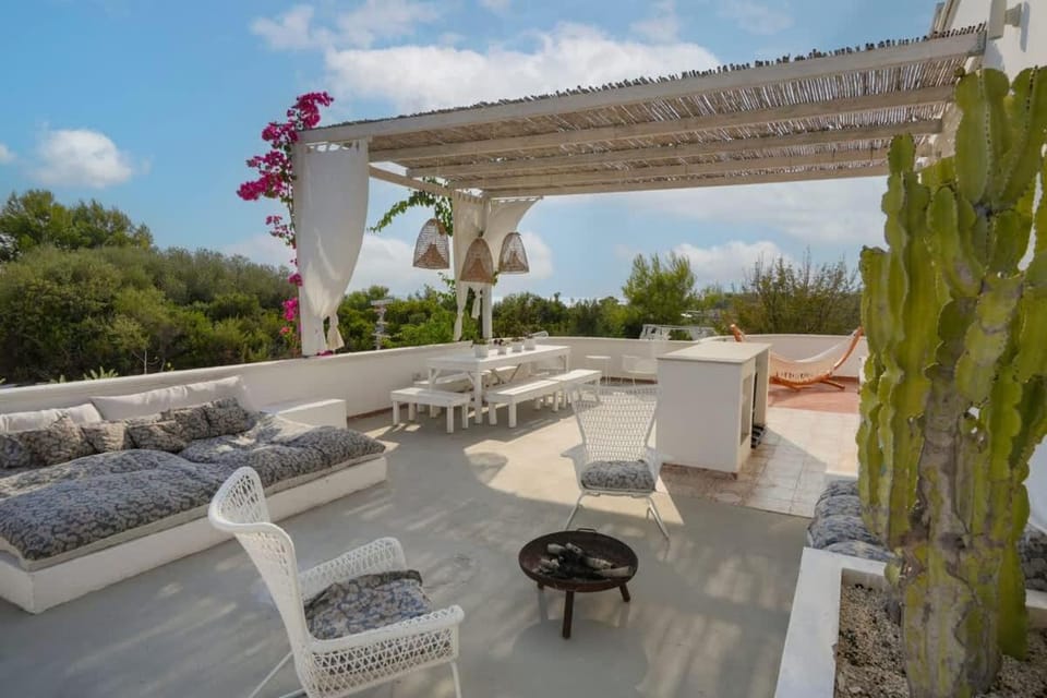 View (from property/room), Balcony/Terrace, Seating area
