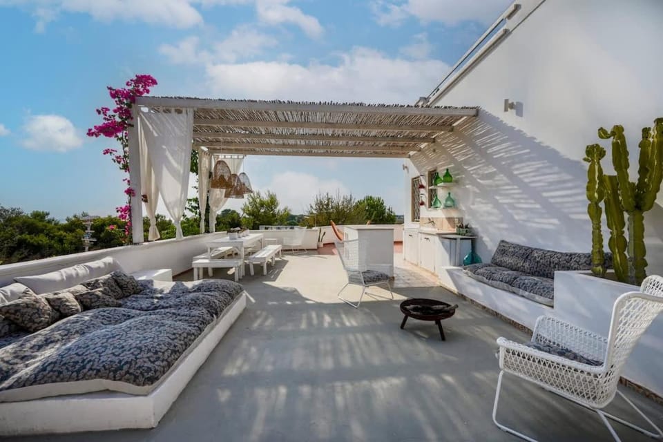Patio, Day, View (from property/room), Balcony/Terrace, Seating area, Garden view