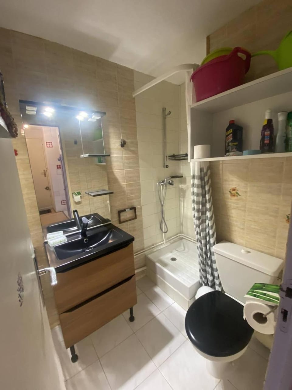 Appt T2 cabine RDC avec belle terrasse Cabin in Fleury