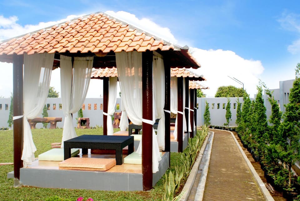 Area and facilities