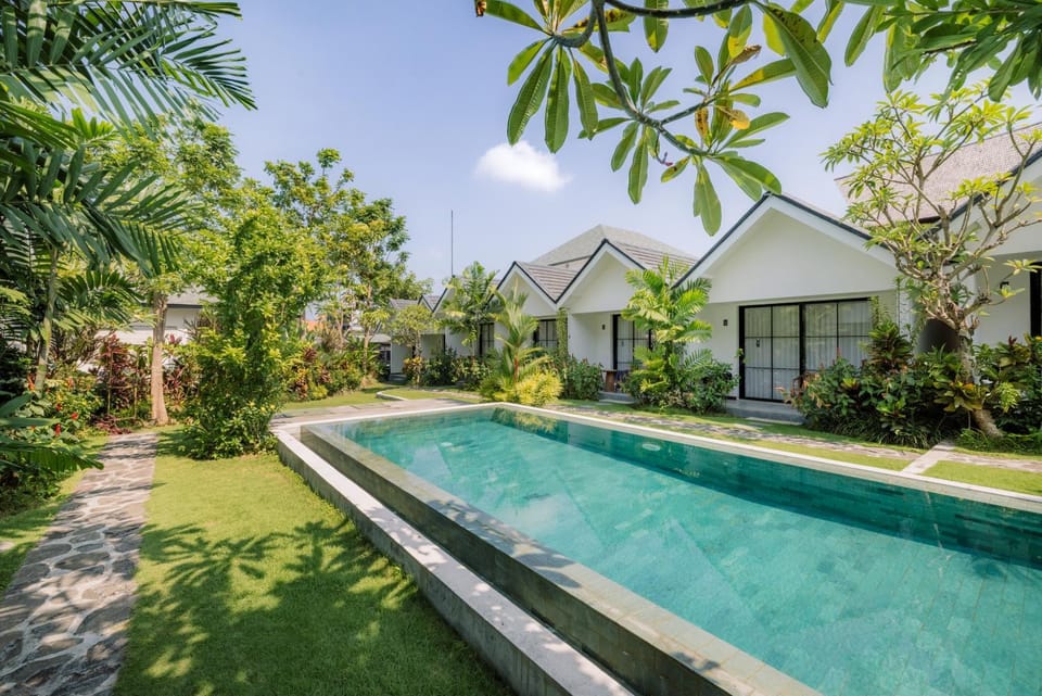 Spring, Garden, Garden view, Pool view, Swimming pool