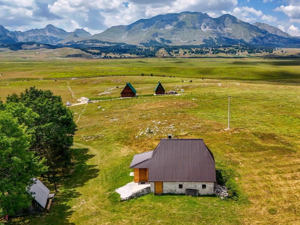 Zelenova koliba Chalet in Montenegro