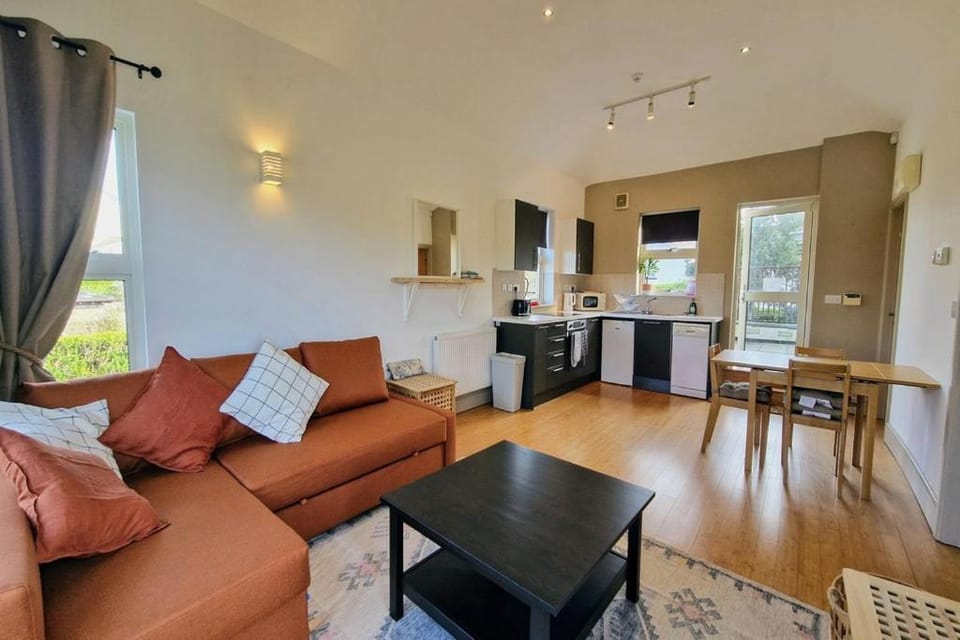 River View apartment Bantham, 5 min walk to beach Apartment in England