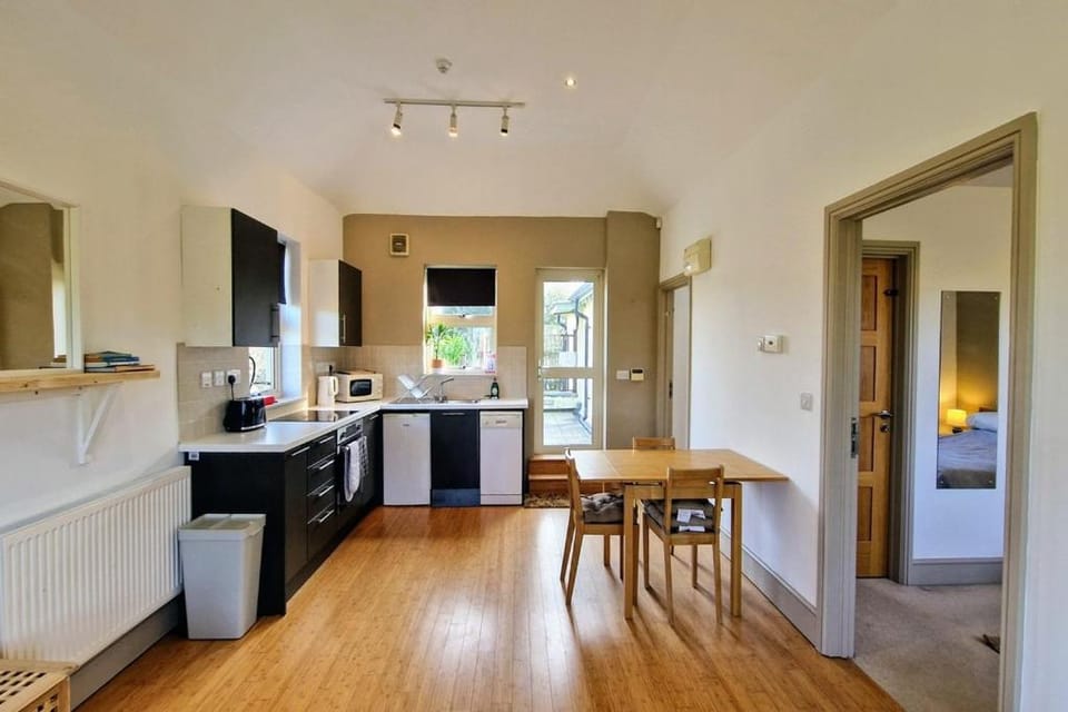 River View apartment Bantham, 5 min walk to beach Apartment in England