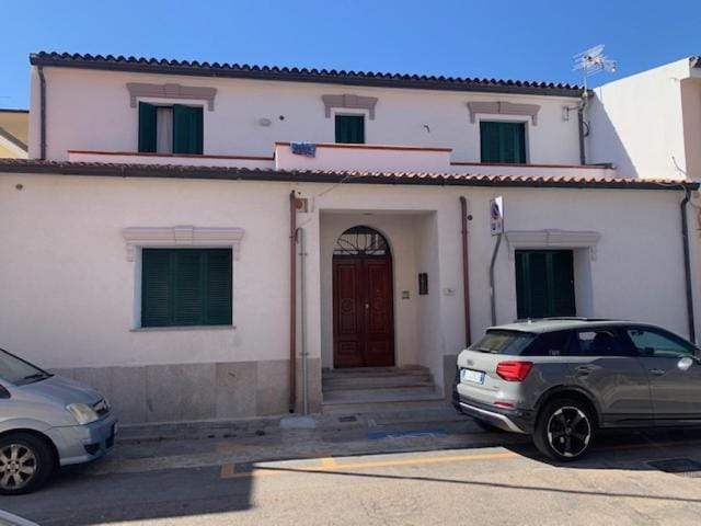 Property building, Parking