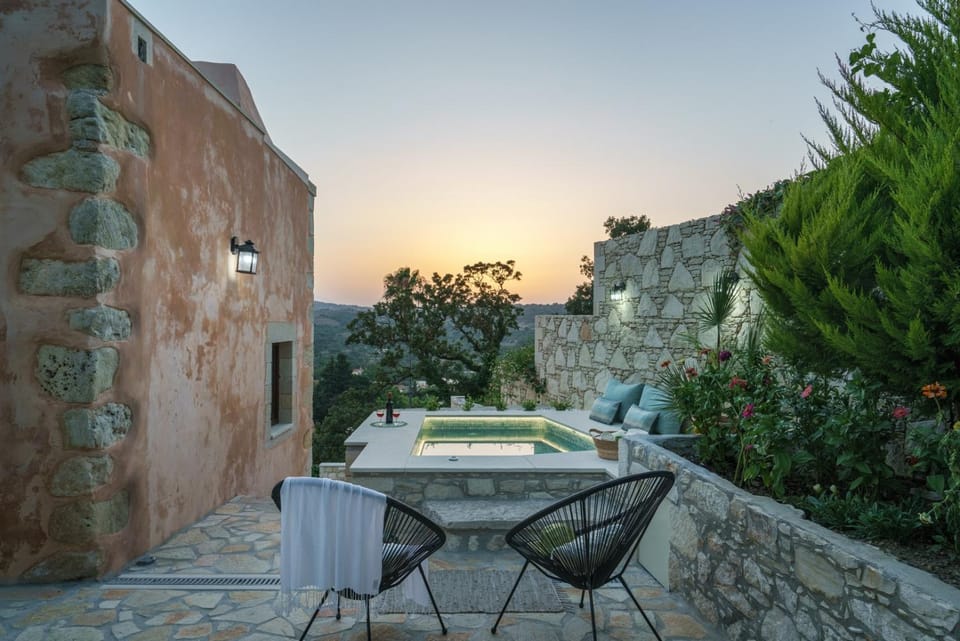 Patio, Natural landscape, Hot Tub, View (from property/room), Mountain view, Sunset