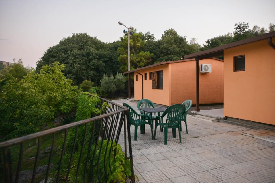 Property building, Balcony/Terrace