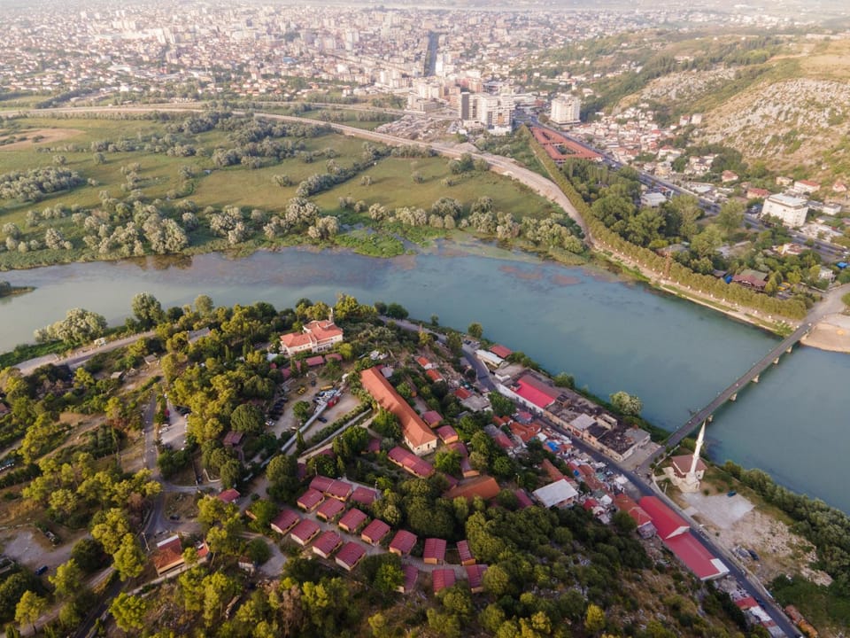 Nearby landmark, Natural landscape, Bird's eye view, City view, River view