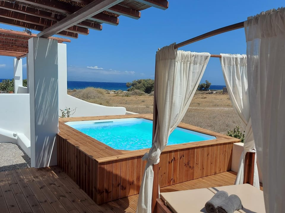 Balcony/Terrace, Pool view