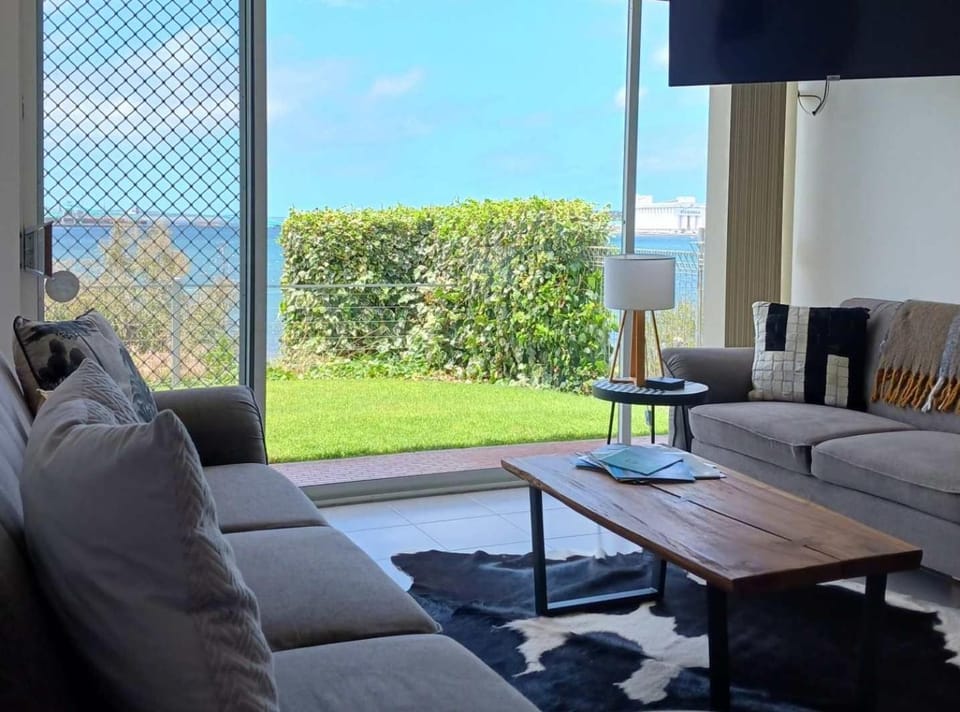 ON THE WATERS EDGE Apartment in Port Lincoln