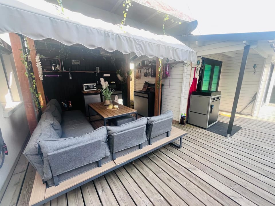 Chalet cosy atypique avec petite piscine Chalet in Auvergne-Rhône-Alpes