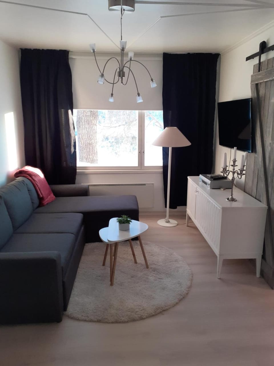 Communal lounge/ TV room, TV and multimedia, Living room, Seating area
