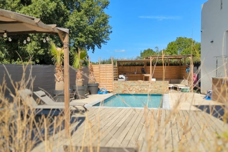 Patio, Day, Pool view, Swimming pool, sunbed